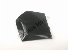 Cache lateral gauche