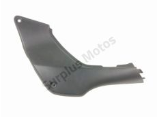 Cache lateral gauche