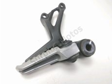 Platine et repose pieds arriere droit