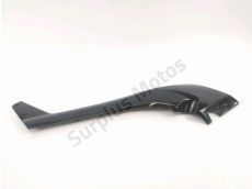 Cache lateral gauche