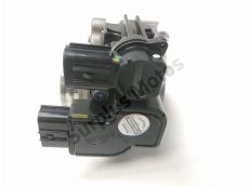 Corps d'injection droit