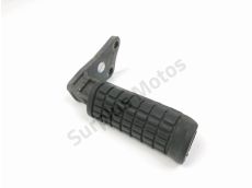 Repose pieds avant gauche