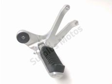 Platine et repose pieds arriere droit