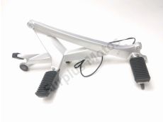 Platine avant droite complete