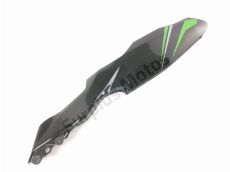 Cache lateral gauche