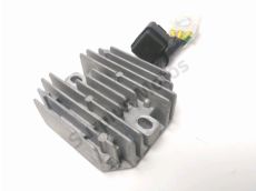 Regulateur de tension