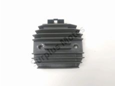 Regulateur de tension