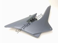 Cache lateral gauche