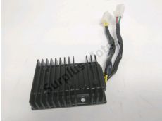 Regulateur de tension