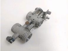 Corps d'injection droit