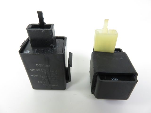 Relais boitier electrique occasion HONDA NTV 650 REVERE 1995