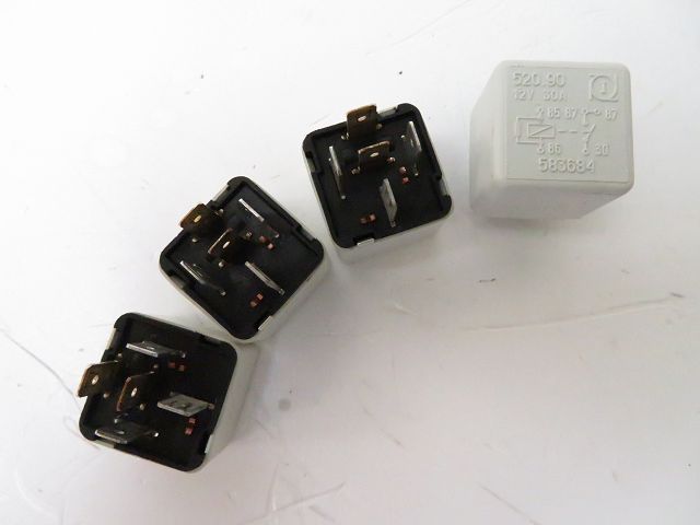 Relais boitier electrique occasion PIAGGIO MP3 250 2009