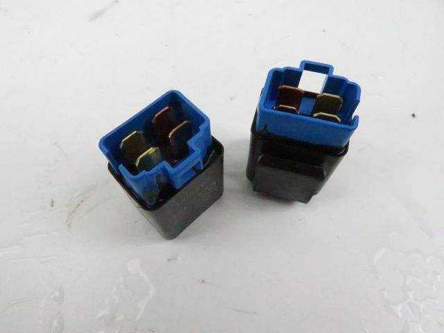 Relais boitier electrique occasion SUZUKI UX 125 SIXTEEN 2009