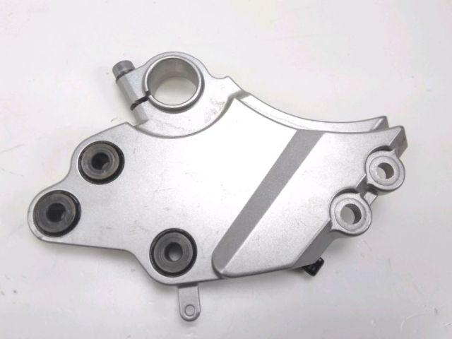 Platine avant droite occasion YAMAHA MT-01 2007