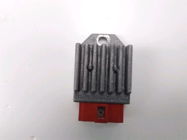 Regulateur de tension occasion RIEJU SPIKE 2003