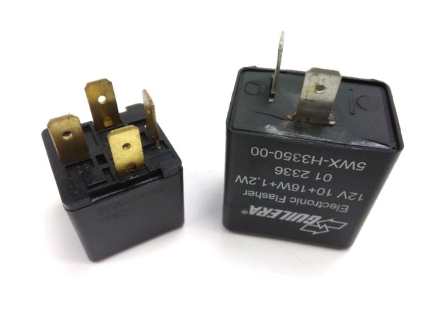 Relais boitier electrique occasion YAMAHA TZR 50 2012