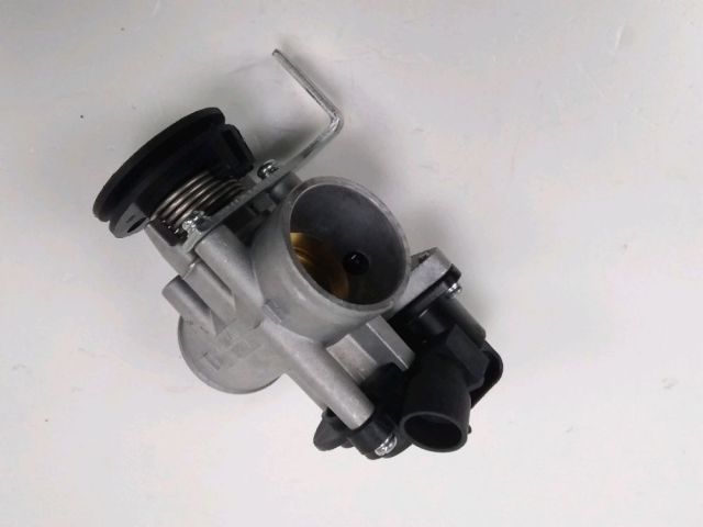 Corps d'injection droit occasion KEEWAY RKF 2021