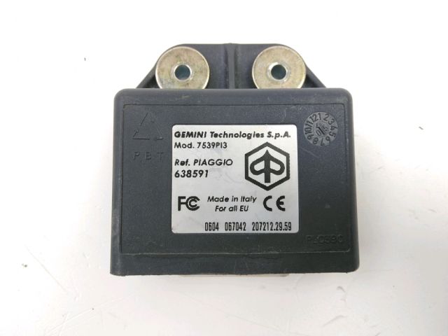 Relais boitier electrique occasion GILERA NEXUS 2006