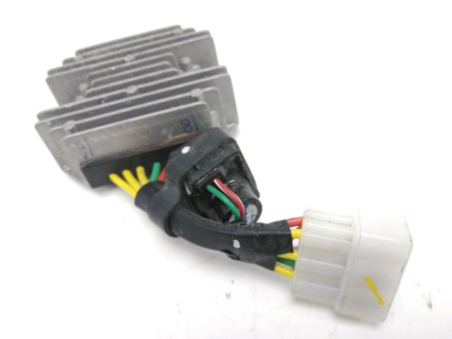 Regulateur de tension occasion VESPA SPRINT 50 S 4T 2021