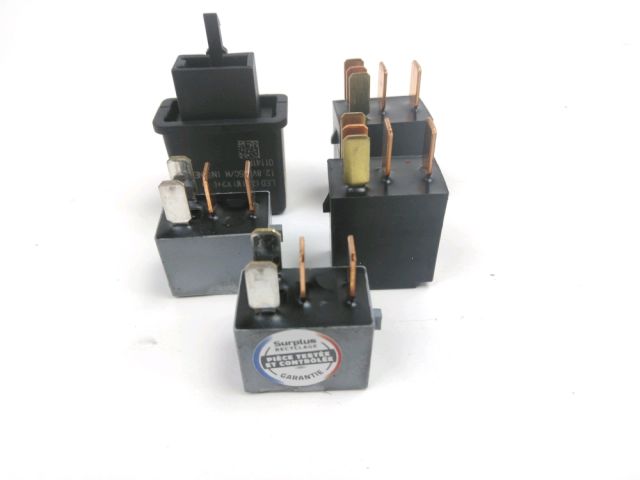 Relais boitier electrique occasion HONDA NSS 300 FORZA 2020