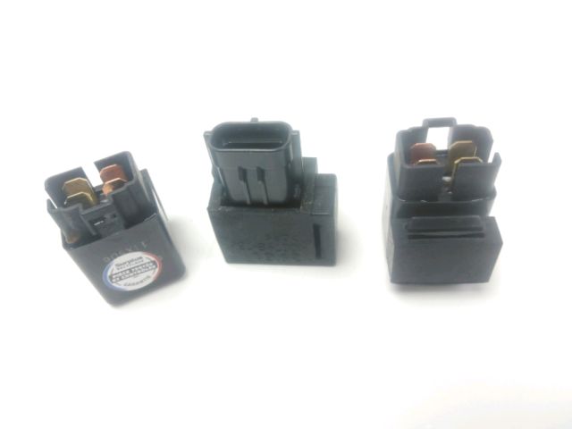 Relais boitier electrique occasion SUZUKI GSXR 1000 2006