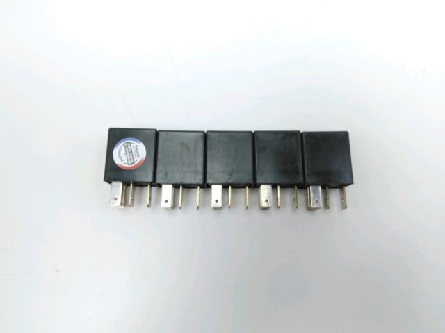 Relais boitier electrique occasion PIAGGIO MP3 500 HPE 2018