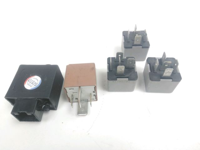 Relais boitier electrique occasion APRILIA SR 2015