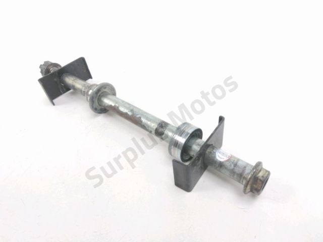 Axe de roue arriere occasion KAWASAKI GPZ 1100 1996