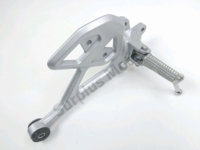 Platine avant droite occasion YAMAHA MT 125 2021