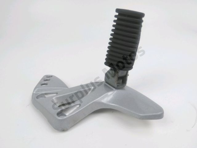 Platine et repose pieds arriere droit occasion BMW F 650 ST 1999