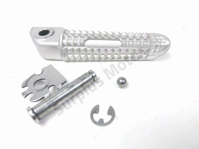 Repose pieds arriere droit occasion TRIUMPH DAYTONA 2012