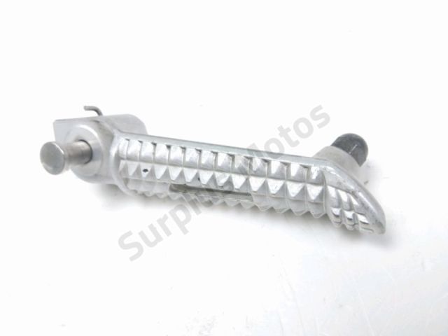 Repose pieds avant droit occasion TRIUMPH DAYTONA 2012