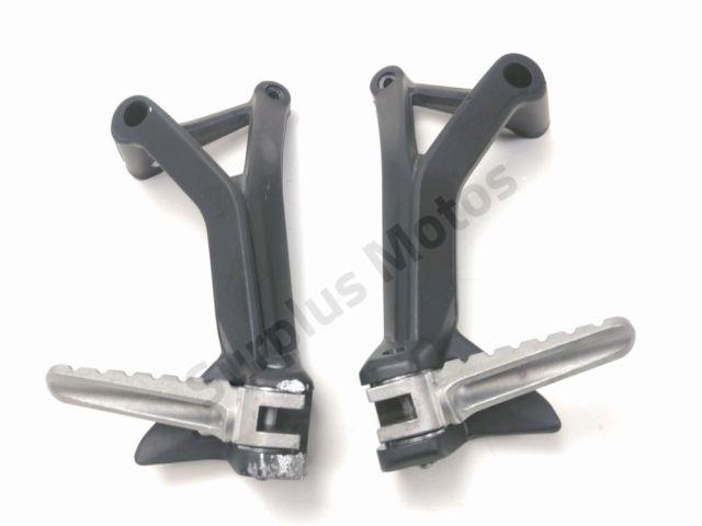 Platine arriere droite complete occasion DUCATI 950 SUPERSPORT 2021