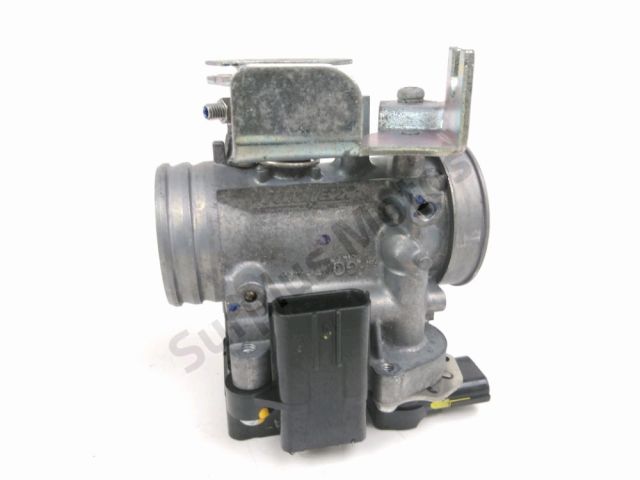 Corps d'injection droit occasion HONDA NSS 300 FORZA 2018