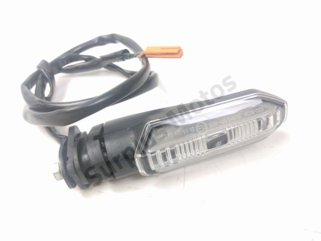 Clignotant arriere g occasion HONDA CB 650 R 2021