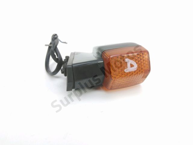 Clignotant arriere d occasion HONDA VFR 750 F 1988