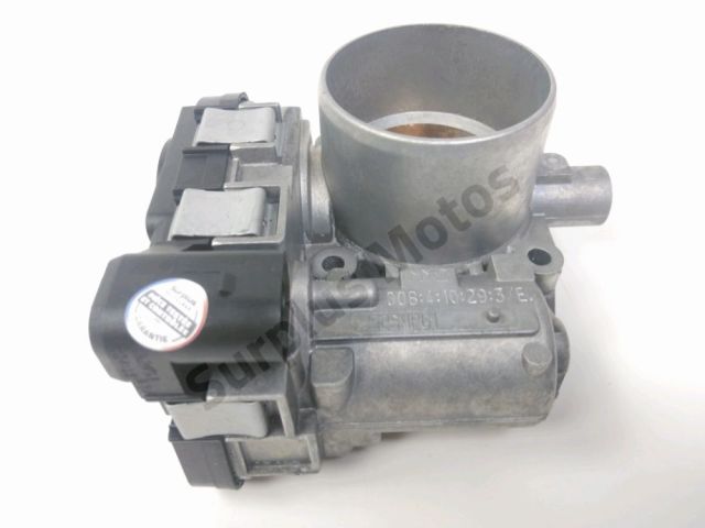 Corps d'injection droit occasion APRILIA SHIVER 2014