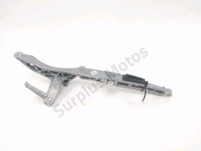 Platine et repose pieds arriere droit occasion YAMAHA XP 560 T-MAX 2021