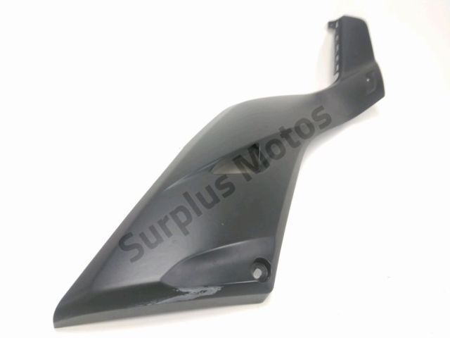 Cache lateral droit occasion YAMAHA YP 125 X-MAX 2020