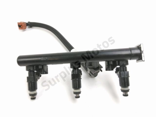 Injecteur occasion TRIUMPH STREET TRIPLE R 2015