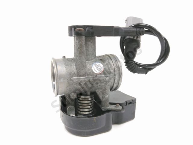 Corps d'injection droit occasion BMW C 400 GT 2020