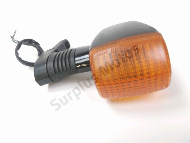 Clignotant arriere d occasion HONDA VF 1000 F 1986