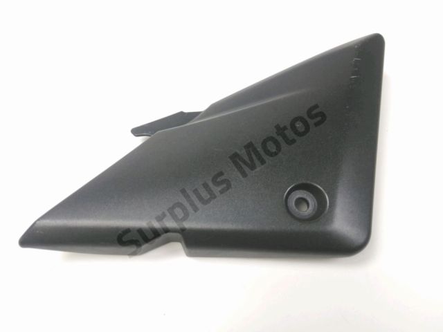 Cache lateral droit occasion SUZUKI SV 1000 2003